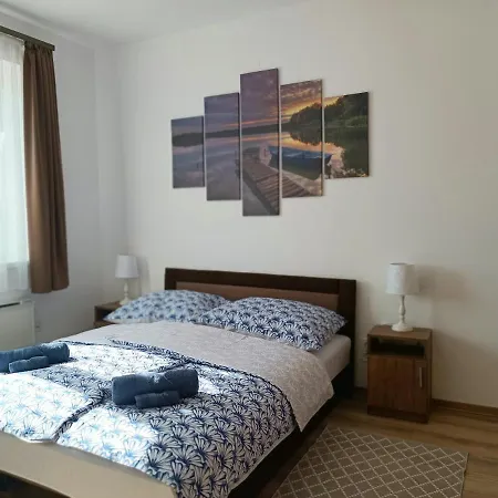 Vendeghaz Apartment